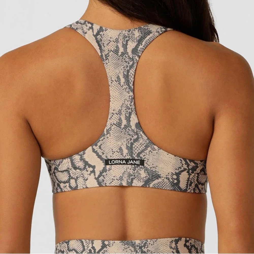 Lorna Jane Soft Serpentine Sports Bra — Size XS - Picture 2 of 5